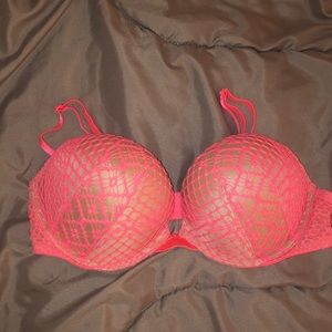Victoria’s Secret Bombshell Bra
